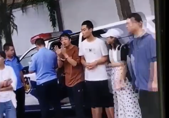 Preacher An Yanhui and Brother Zhang Chenghao Forcibly Taken Away by Fenyang Court Enforcement Bureau